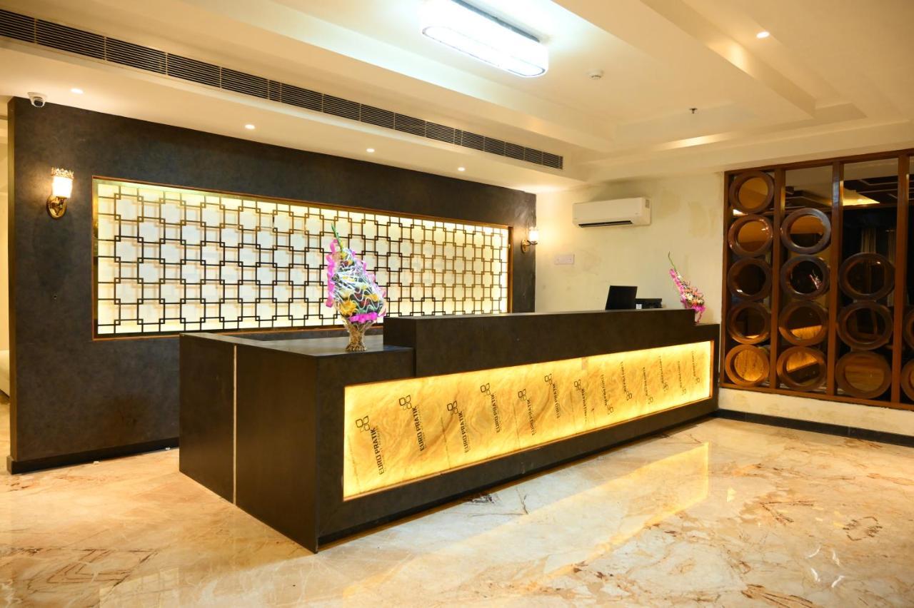 Neel Clarks Inn Express Agra  Εξωτερικό φωτογραφία