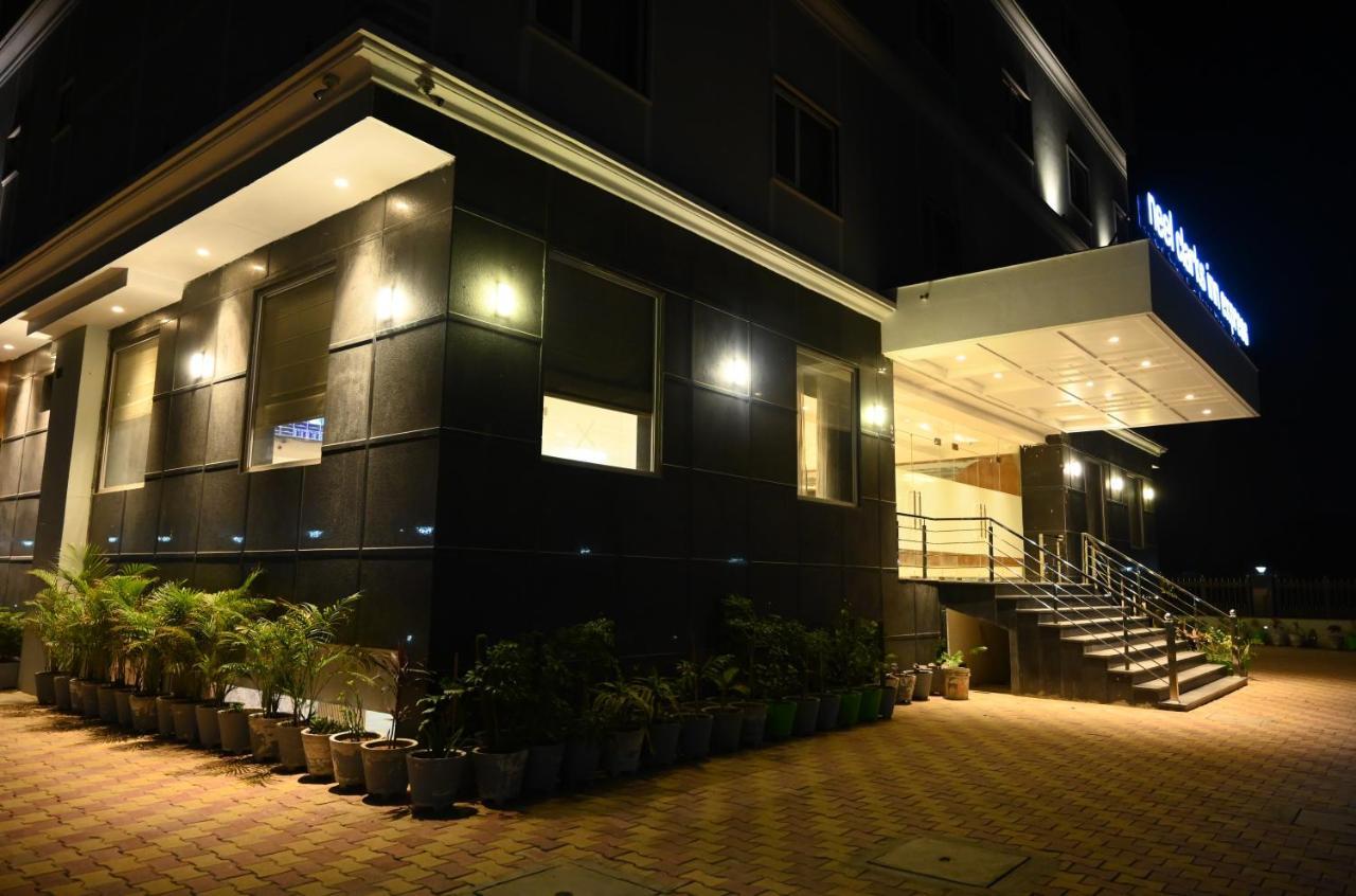 Neel Clarks Inn Express Agra  Εξωτερικό φωτογραφία